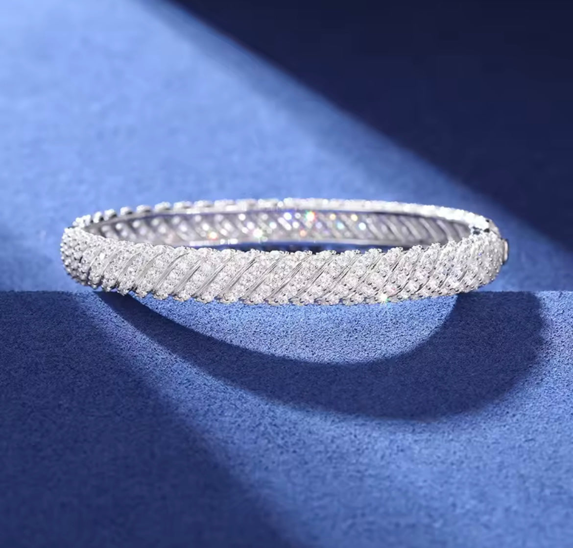 8MM Twist Bracelet