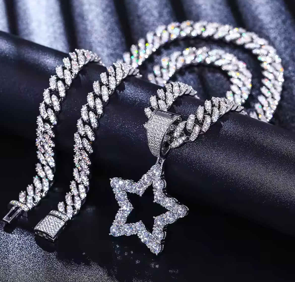 Hollow Star Pendant