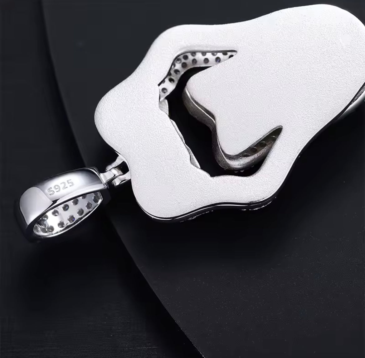 Sexy Mouth Lip Dripping Money Dollar Pendant